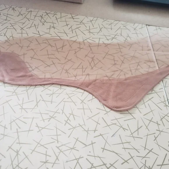 Diana Stockings - Picture 9 of 15